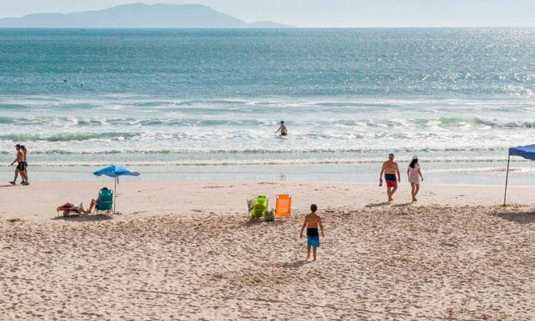 Temporada Praia De Palmas Sc Governador Celso Ramos Buitenkant foto